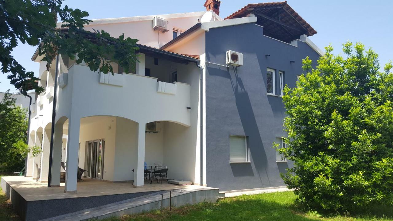 Villa Iva Medulin Exterior foto